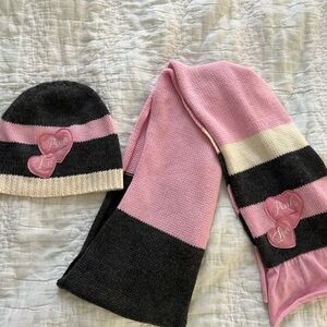 NWOT VS PINK Scarf and Beanie Hat Set Gray, White, and Pink Heart OS